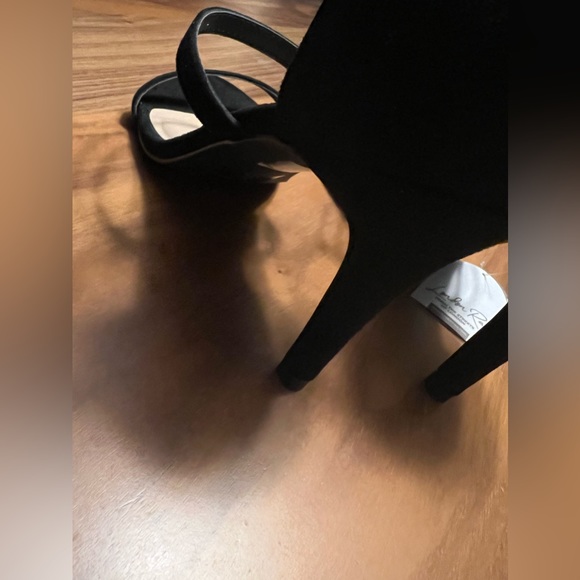 NWOB. London Rag heels, Black suede. - Picture 5 of 9